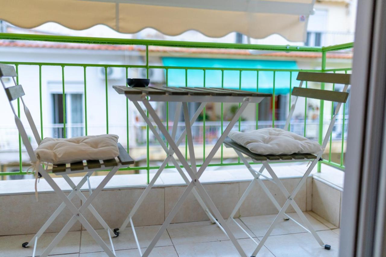 Niovi, Stylish Apartment Near The Waterfront Солун Екстериор снимка