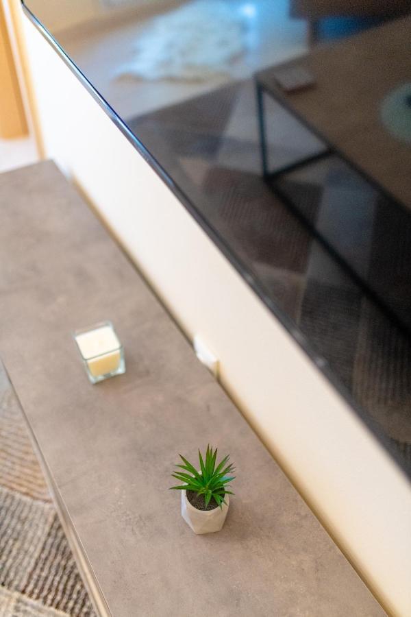 Niovi, Stylish Apartment Near The Waterfront Солун Екстериор снимка