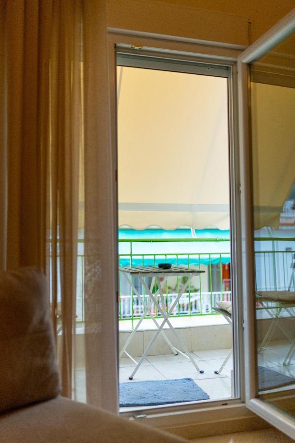 Niovi, Stylish Apartment Near The Waterfront Солун Екстериор снимка